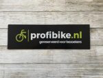 Parkeerplaats bord met logo